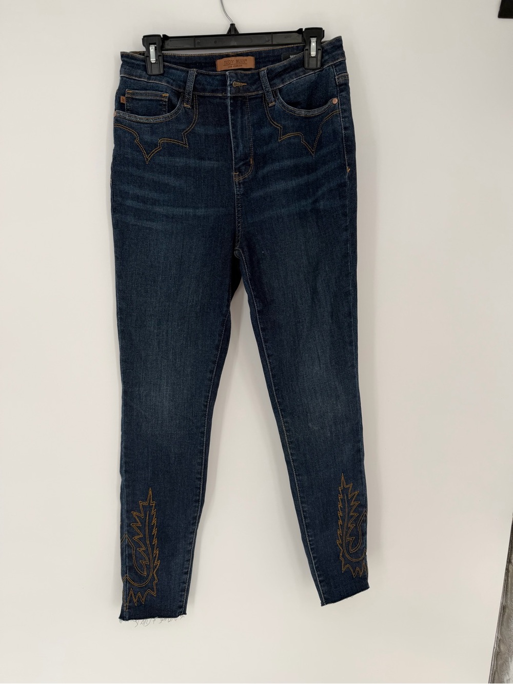 Judy Blue Dark Indigo Skinny Jeans with western Ankle and pocket Stitching